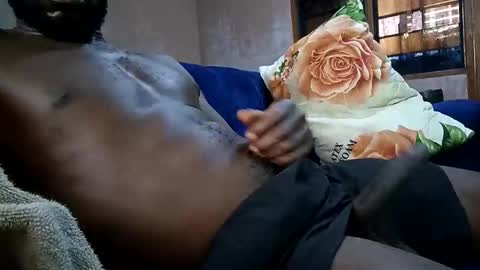 michael907410 online show from December 16, 2025, 12:54 pm