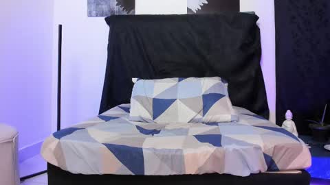 Michael online show from September 15, 2025, 11:16 pm