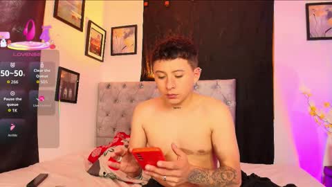 michael_lopez_1 online show from January 18, 2026, 8:01 pm