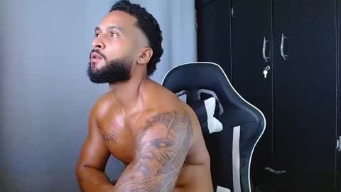 maximo online show from February 9, 2026, 2:04 am