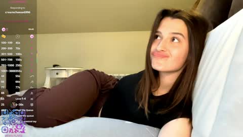 Emily online show from May 11, 2026, 4:04 pm