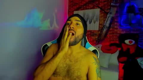 Snapshot of michael_twinkk chatting on February 9, 2026, 5:11 am MICHAEL online show from February 9, 2026, 5:11 am