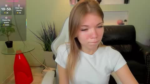 michafox online show from January 18, 2026, 11:47 am