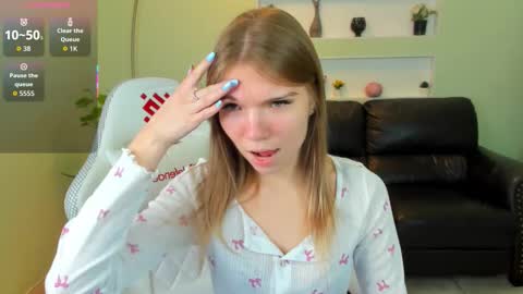 michafox online show from March 20, 2026, 2:22 pm