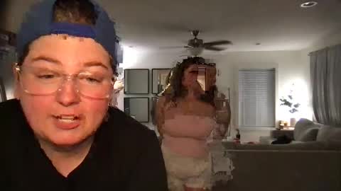 Snapshot of michelebussexx chatting on September 17, 2025, 2:02 am michelebussexx online show from September 17, 2025, 2:02 am