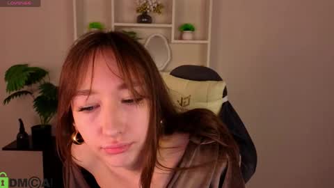 Snapshot of michelle__allen chatting on April 21, 2026, 1:42 am Michelle online show from April 21, 2026, 1:42 am