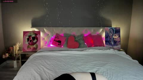 Snapshot of michelle_blond chatting on March 27, 2026, 7:36 am michelle_blond online show from March 27, 2026, 7:36 am