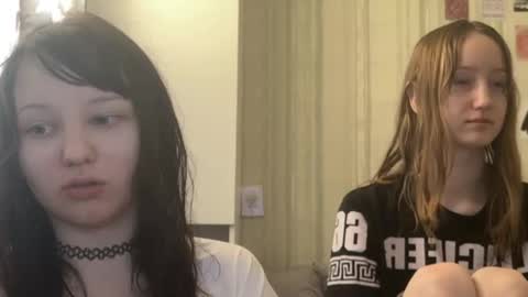 Snapshot of michelle_neely chatting on October 20, 2025, 11:43 am michelle_neely online show from October 20, 2025, 11:43 am