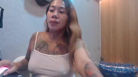 Snapshot of michelle_ux chatting on September 13, 2025, 1:22 pm michelle_ux online show from September 13, 2025, 1:22 pm