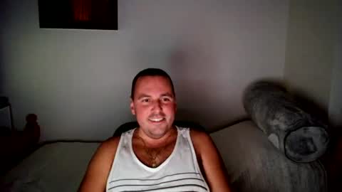 Snapshot of micic3 chatting on June 25, 2026, 1:38 am micic3 online show from June 25, 2026, 1:38 am