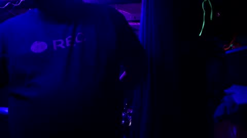 Snapshot of mickdollz chatting on October 25, 2025, 8:11 am mickdollz online show from October 25, 2025, 8:11 am