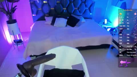 Micki online show from December 17, 2025, 11:16 am