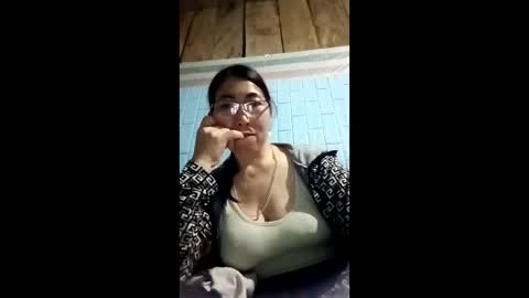 Snapshot of mickye00 chatting on April 23, 2026, 4:53 pm Miky online show from April 23, 2026, 4:53 pm