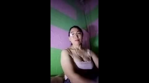Snapshot of mickye00 chatting on May 11, 2026, 1:11 am Miky online show from May 11, 2026, 1:11 am