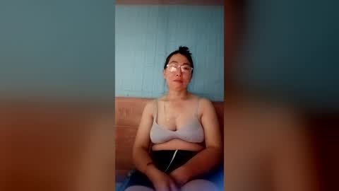 Snapshot of mickye00 chatting on June 19, 2026, 8:45 pm Miky online show from June 19, 2026, 8:45 pm