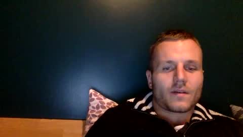 Snapshot of mickylove67 chatting on October 17, 2025, 7:27 pm mickylove67 online show from October 17, 2025, 7:27 pm