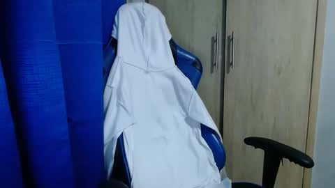 vanesa sexy online show from March 6, 2025, 12:00 am