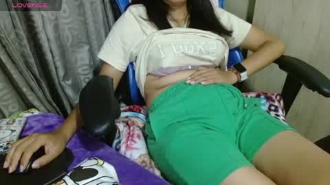 Snapshot of miculohot chatting on June 19, 2026, 1:10 am vanesa sexy online show from June 19, 2026, 1:10 am