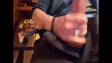 Snapshot of midasswellby chatting on March 4, 2026, 1:22 am midasswellby online show from March 4, 2026, 1:22 am