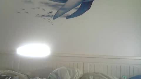 kike online show from October 3, 2025, 1:52 pm