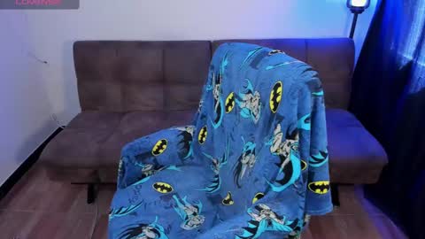 Blue online show from February 12, 2025, 3:16 pm