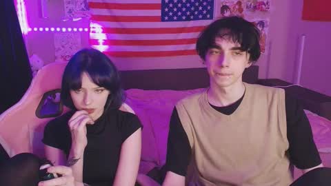 Snapshot of midnight_memories chatting on March 4, 2026, 6:25 pm Kai and Angel online show from March 4, 2026, 6:25 pm