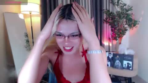 Snapshot of midnight_muse_18 chatting on July 7, 2026, 7:23 am Marie Antoinette online show from July 7, 2026, 7:23 am