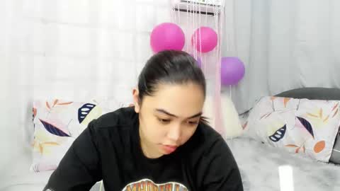Snapshot of midnightbunny_ chatting on October 16, 2025, 1:12 pm Bunny 3 online show from October 16, 2025, 1:12 pm