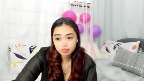Snapshot of midnightbunny_ chatting on October 17, 2025, 5:43 am Bunny 3 online show from October 17, 2025, 5:43 am