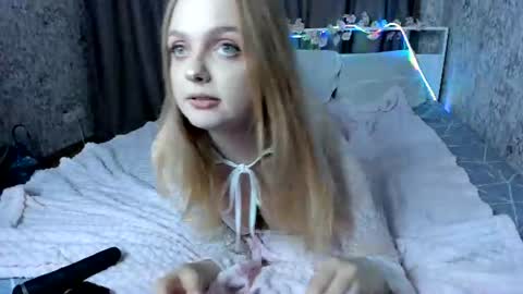 Snapshot of midnightfable chatting on July 31, 2026, 9:47 pm midnightfable online show from July 31, 2026, 9:47 pm