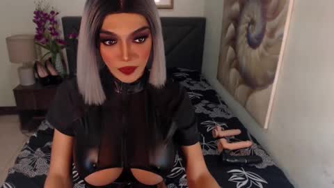 Snapshot of midnightscentxx chatting on December 28, 2024, 8:16 am KATE online show from December 28, 2024, 8:16 am