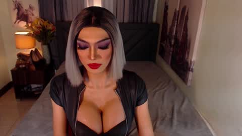 Snapshot of midnightscentxx chatting on January 12, 2025, 6:17 am KATE online show from January 12, 2025, 6:17 am