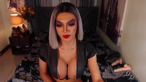 Snapshot of midnightscentxx chatting on January 19, 2025, 9:01 am KATE online show from January 19, 2025, 9:01 am