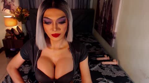 Snapshot of midnightscentxx chatting on January 21, 2025, 7:58 am KATE online show from January 21, 2025, 7:58 am