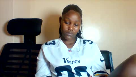Snapshot of midnightt_tease chatting on October 6, 2025, 11:18 am midnightt_tease online show from October 6, 2025, 11:18 am