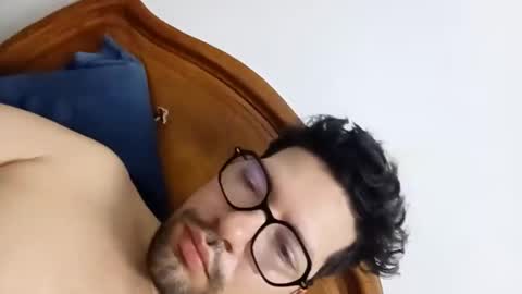 Sam online show from April 19, 2026, 8:35 am