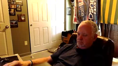 Snapshot of midwestdad09 chatting on September 20, 2025, 4:41 pm midwestdad09 online show from September 20, 2025, 4:41 pm