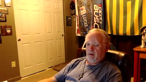 Snapshot of midwestdad09 chatting on September 28, 2025, 10:09 am midwestdad09 online show from September 28, 2025, 10:09 am