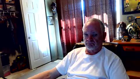 Snapshot of midwestdad09 chatting on November 28, 2025, 7:49 pm midwestdad09 online show from November 28, 2025, 7:49 pm