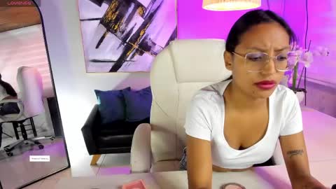 Snapshot of miel_ambar chatting on June 5, 2026, 2:23 pm miel_ambar online show from June 5, 2026, 2:23 pm