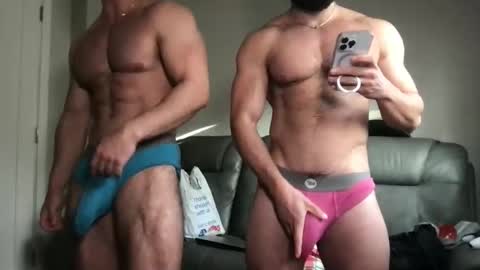 mightbesterling online show from November 30, 2025, 4:00 pm