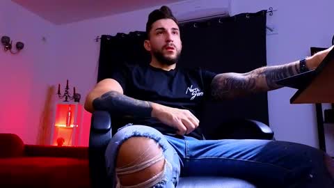 MightyAaron online show from October 8, 2025, 2:53 am