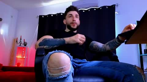 MightyAaron online show from April 7, 2026, 4:46 am