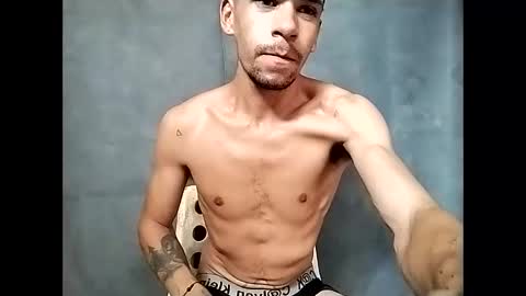 Snapshot of miguel_angelxxx chatting on February 7, 2026, 3:38 pm miguel online show from February 7, 2026, 3:38 pm