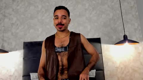 miguelsanfrancisco online show from October 5, 2025, 2:37 pm