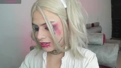 Snapshot of mihaadamss chatting on October 4, 2025, 2:42 am MihaAdamss online show from October 4, 2025, 2:42 am