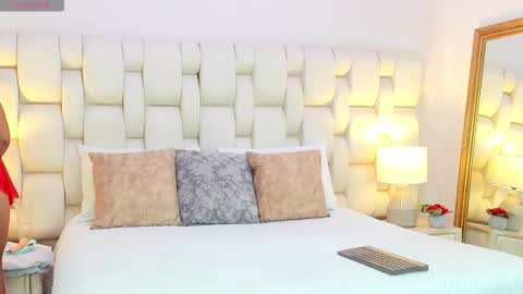 Snapshot of miharosse chatting on February 21, 2026, 11:55 am Miha online show from February 21, 2026, 11:55 am