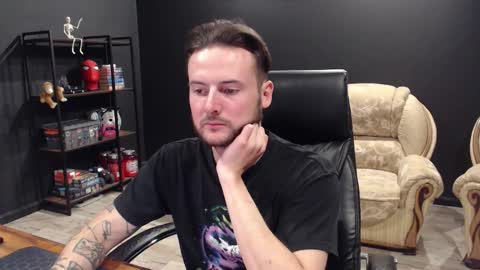 Misha Winchester online show from October 17, 2025, 5:04 pm