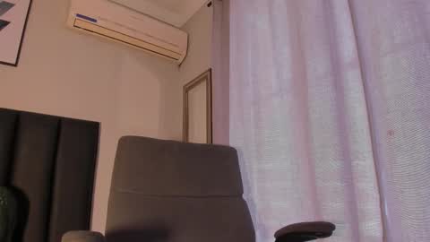 miia_bratz online show from September 25, 2025, 7:50 pm