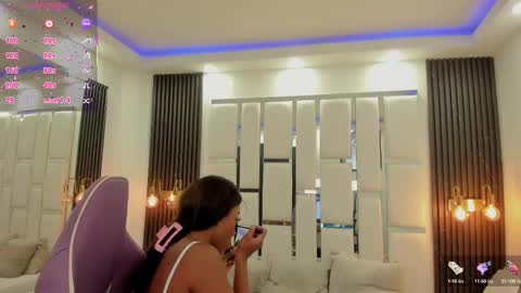 Miia Schwarz  online show from October 13, 2025, 3:45 pm